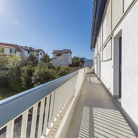 California - Duplex Avec Balcon A 120m De La Apartmán